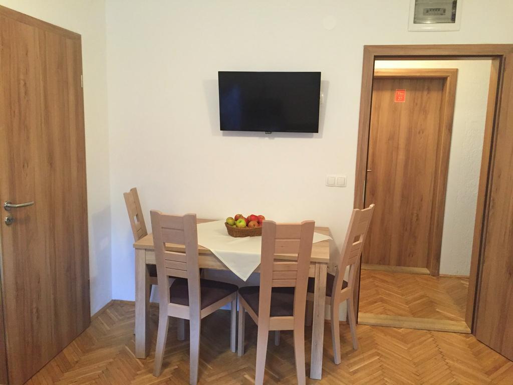 Apartmaji In Sobe Tina Краньска Гора Экстерьер фото