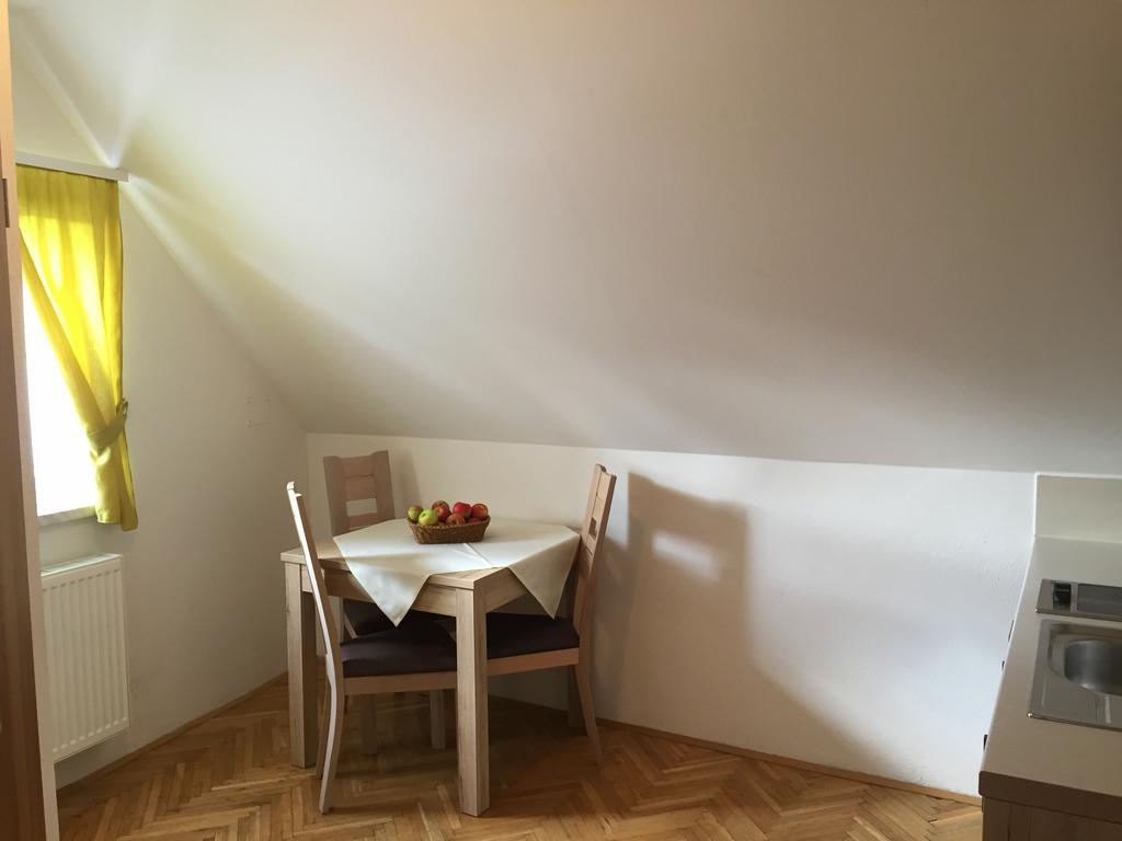 Apartmaji In Sobe Tina Краньска Гора Экстерьер фото
